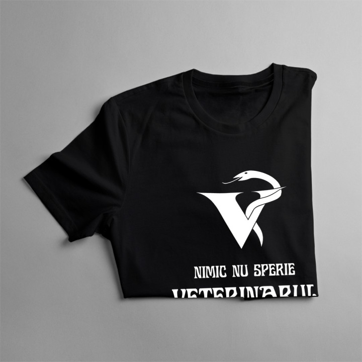 Nimic nu sperie veterinarul -T-shirt pentru bărbați și femei