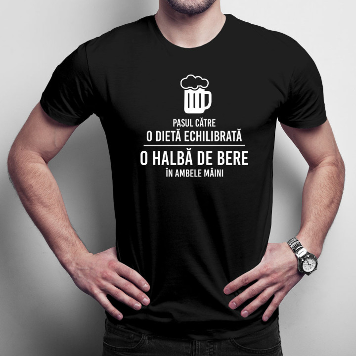 Pasul către o dietă echilibrată: o halbă de bere în ambele mâini - tricou bărbătesc cu imprimeu