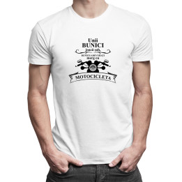 Unii bunici joacă șah, bunicii adevărați merg cu motocicleta - T-shirt pentru bărbați cu imprimeu