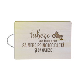 Iubesc două lucruri în viață: să merg pe motocicletă și să gătesc- Tocător cu gravură