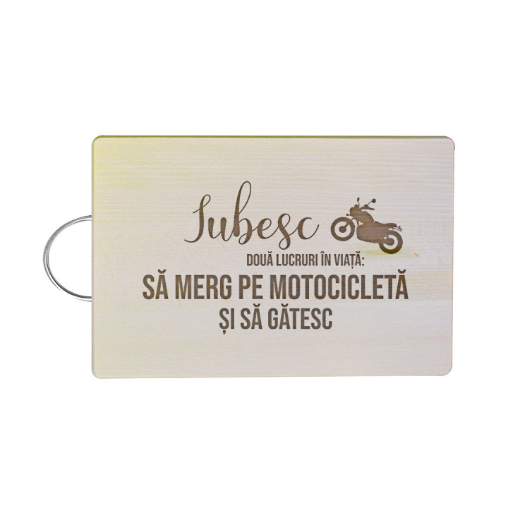 Iubesc două lucruri în viață: să merg pe motocicletă și să gătesc- Tocător cu gravură