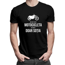 Mai mult decât motocicleta îmi iubesc doar soția - tricou pentru bărbați cu imprimeu