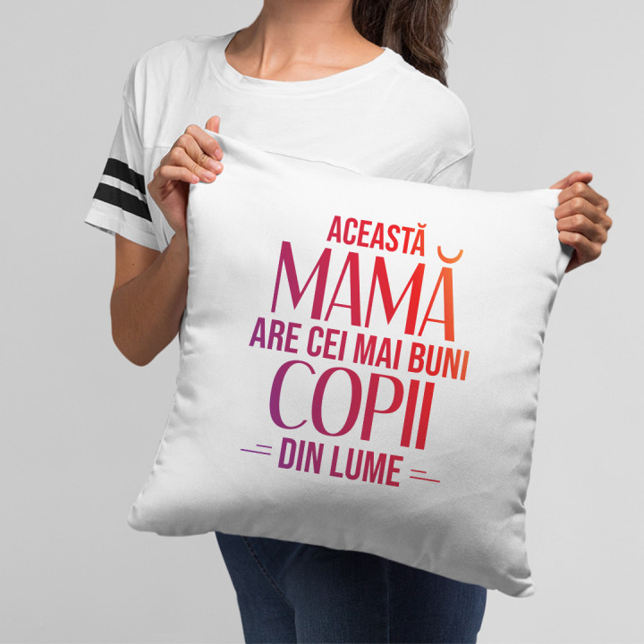 Această mamă are cei mai buni copii din lume - pernă
