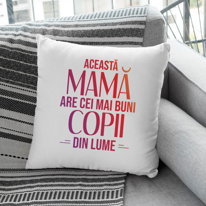 Această mamă are cei mai buni copii din lume - pernă