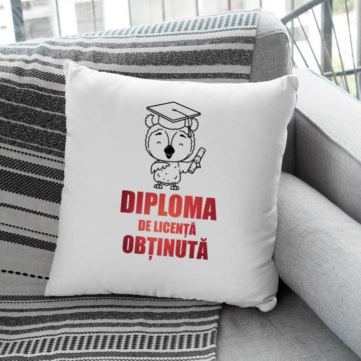 Diploma de licență obținută - pernă