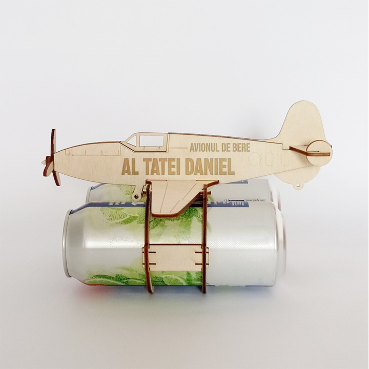 AVION PENTRU BERE Avionul de bere al tatei (nume) - avion cu gravură - produs personalizat