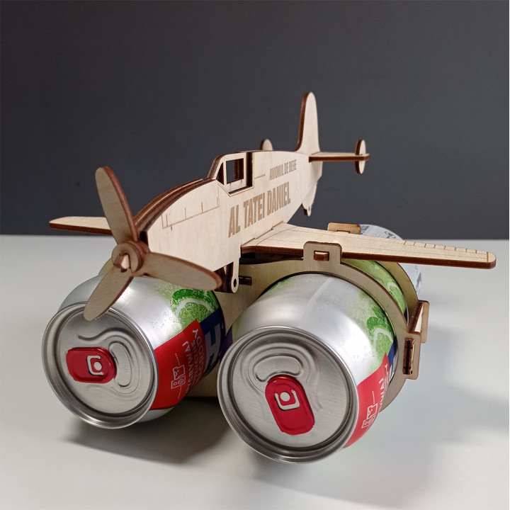 AVION PENTRU BERE Avionul de bere al tatei (nume) - avion cu gravură - produs personalizat
