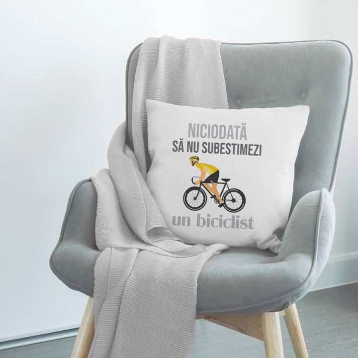 Niciodată să nu subestimezi un biciclist - pernă