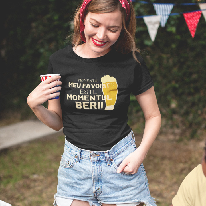 Momentul meu favorit este momentul berii - tricou pentru femei cu imprimeu
