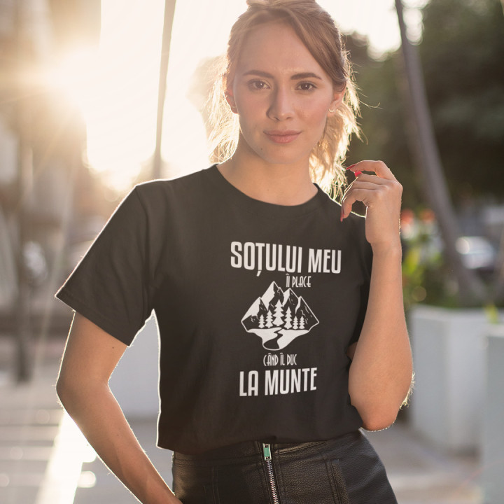 Soțului meu îi place când îl duc la munte - tricou pentru femei cu imprimeu
