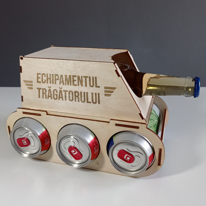 TANC PENTRU BERE Echipamentul trăgătorului - rezervor cu gravură - produs personalizat