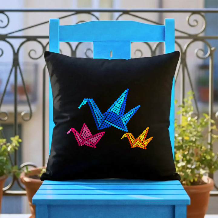 Origami din puncte - ziua punctului - pernă neagră pentru cadou
