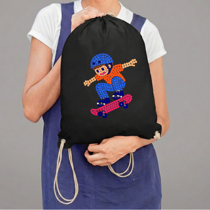 Băiat pe skateboard din puncte - ziua punctului - sac cu șnur