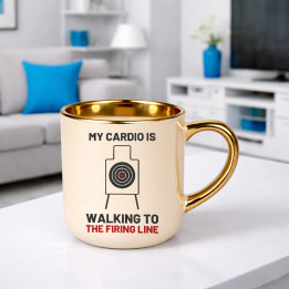 My cardio is walking to the firing line - cană elegantă pentru pasionații de tir