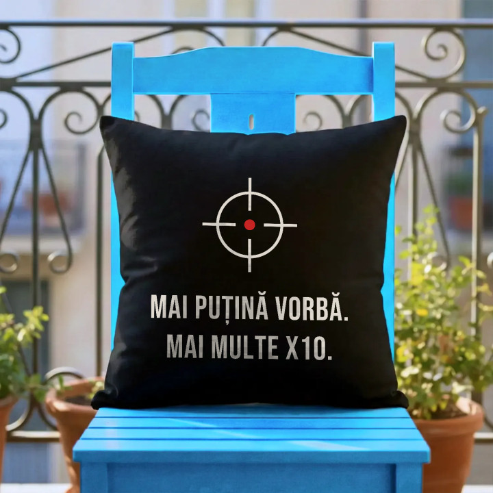 Mai puțină vorbă, mai multe X10 - pernă neagră pentru pasionații de tir