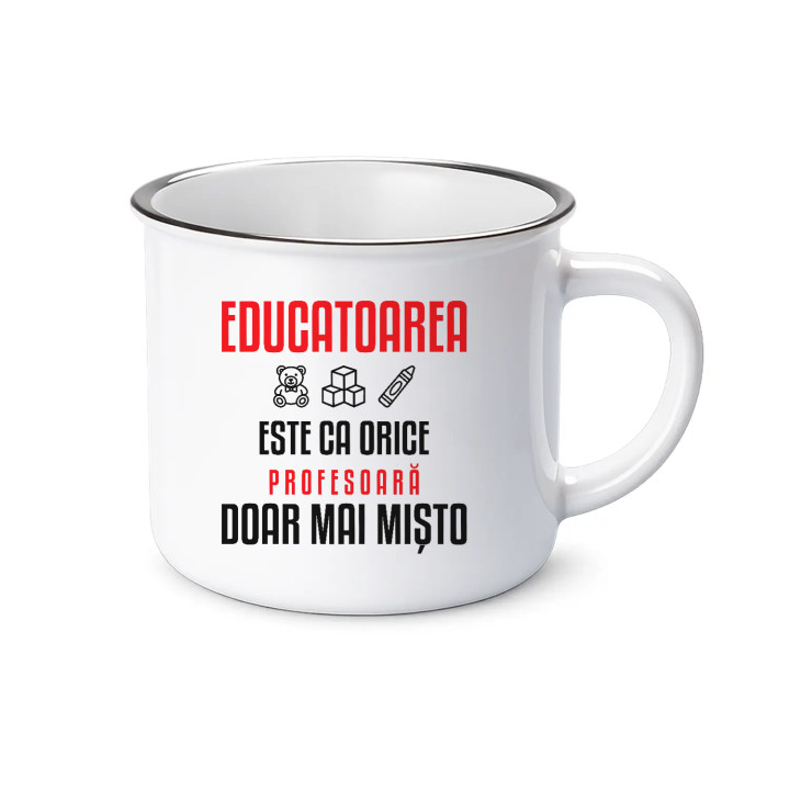 Educatoarea este ca orice profesoară, doar mai mișto - cană emailată pentru profesoară
