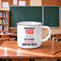 Profesoara de yoga este ca orice profesoară, doar mai mișto - cană emailată pentru profesoară
