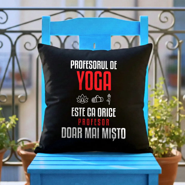 Profesorul de yoga este ca orice profesor, doar mai mișto - pernă neagră pentru profesor