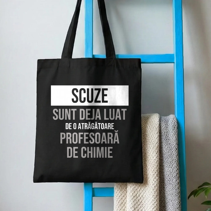 Scuze, sunt deja luat de o atrăgătoare profesoară de chimie - sacoșă cadou