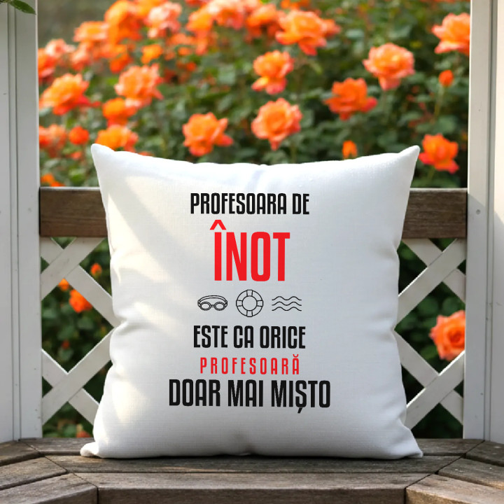 Profesoara de înot este ca orice profesoară, doar mai mișto - pernă pentru profesoară