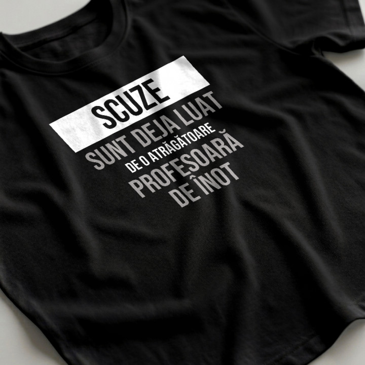 Scuze, sunt deja luat de o atrăgătoare profesoară de înot - tricou bărbătesc cu imprimeu
