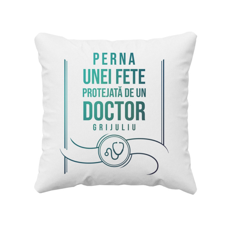 Perna unei fete protejată de un doctor grijuliu - perna