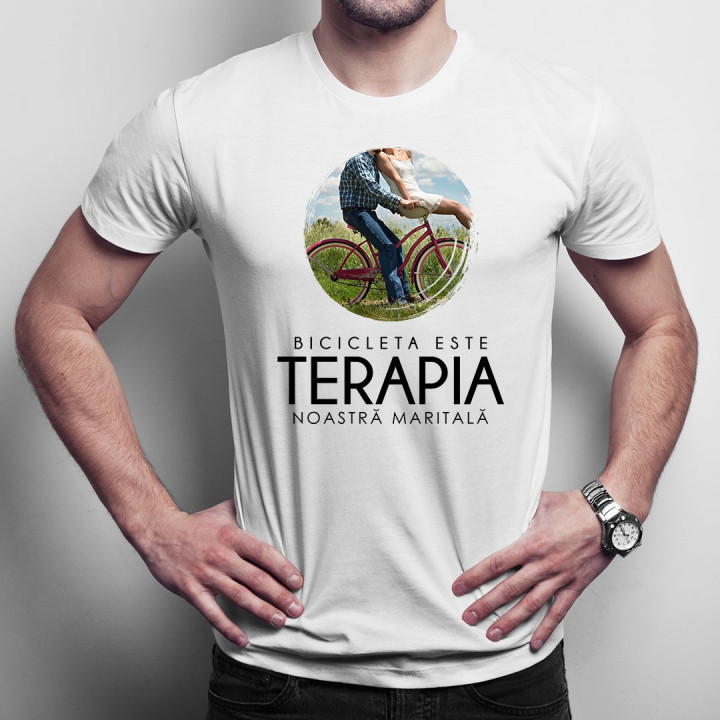 Bicicleta este terapia noastră maritală - T-shirt pentru bărbați