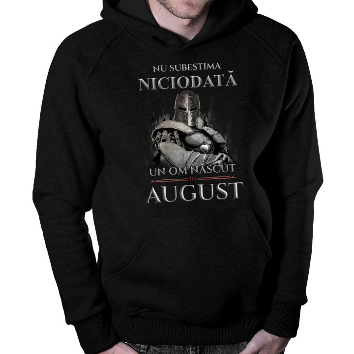 Nu subestima niciodată un om născut în august - bluză bărbătească cu imprimeu